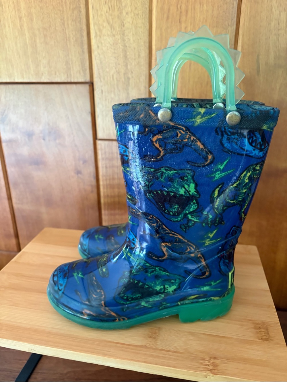 Western Chief T-Rex Light Up Pull On Blue Kids Rain Boots w. Dinosaur Print Sz 9